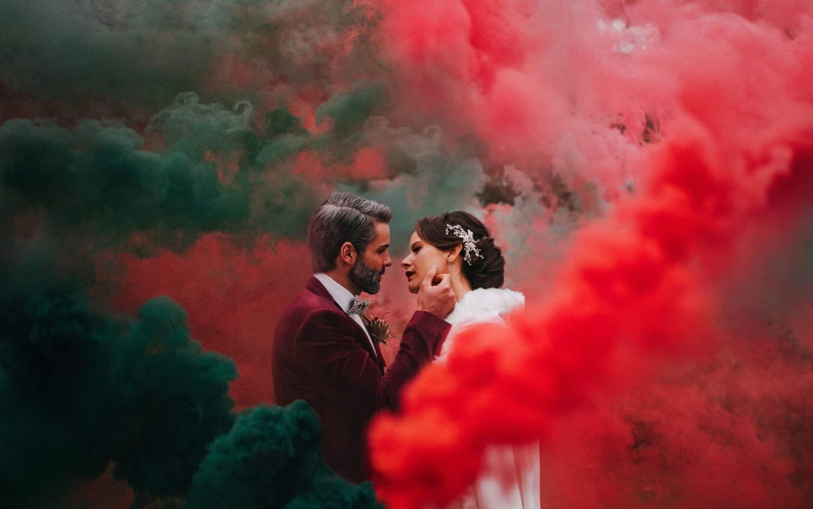 JAK MÍT UNIKÁTNÍ SVATEBNÍ FOTOGRAFIE, KTERÉ VÁM BUDE OKOLÍ ZÁVIDĚT