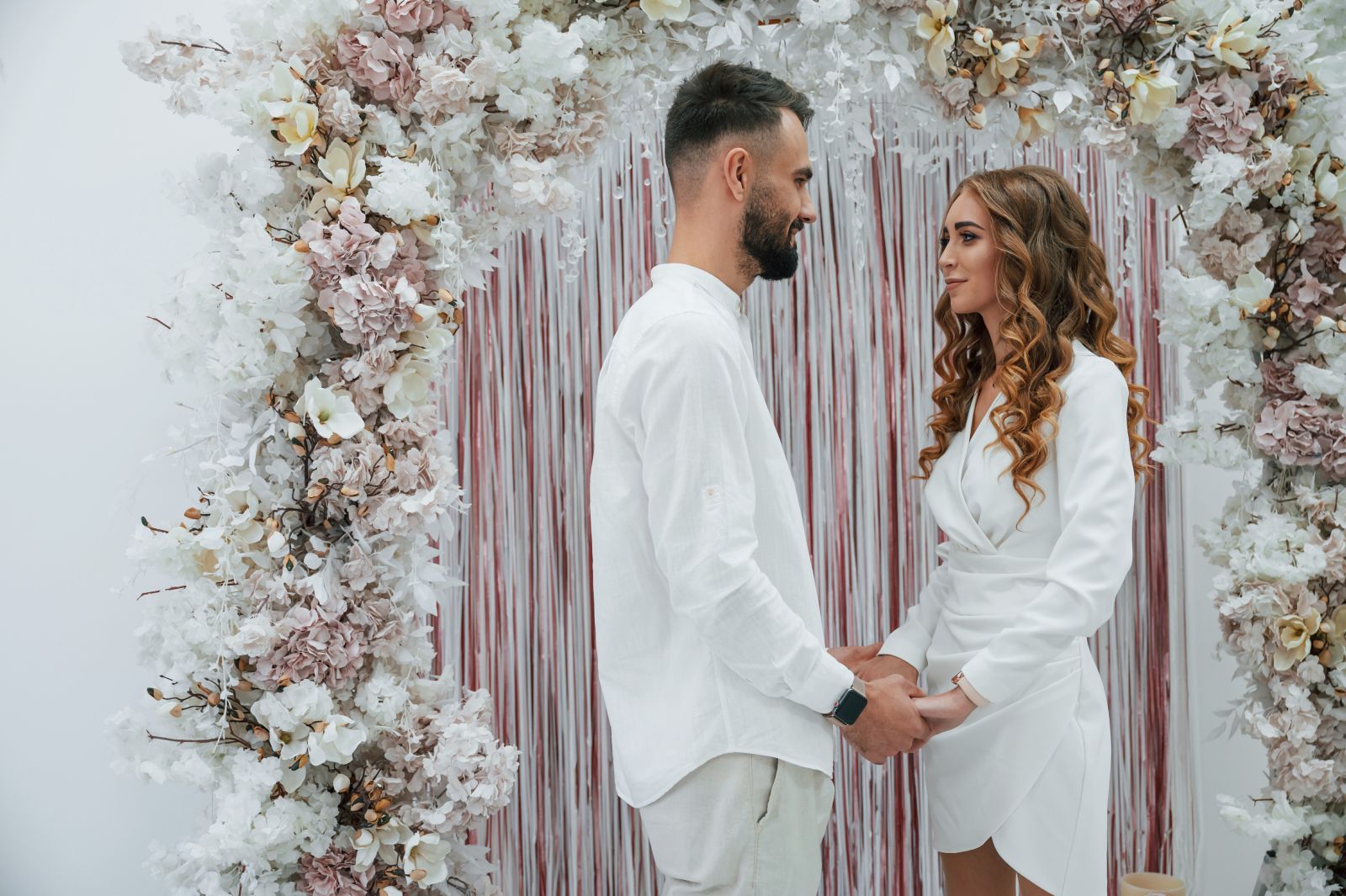 DIY fotokoutek na svatbě: Kompletní průvodce pro zábavné momentky hostů