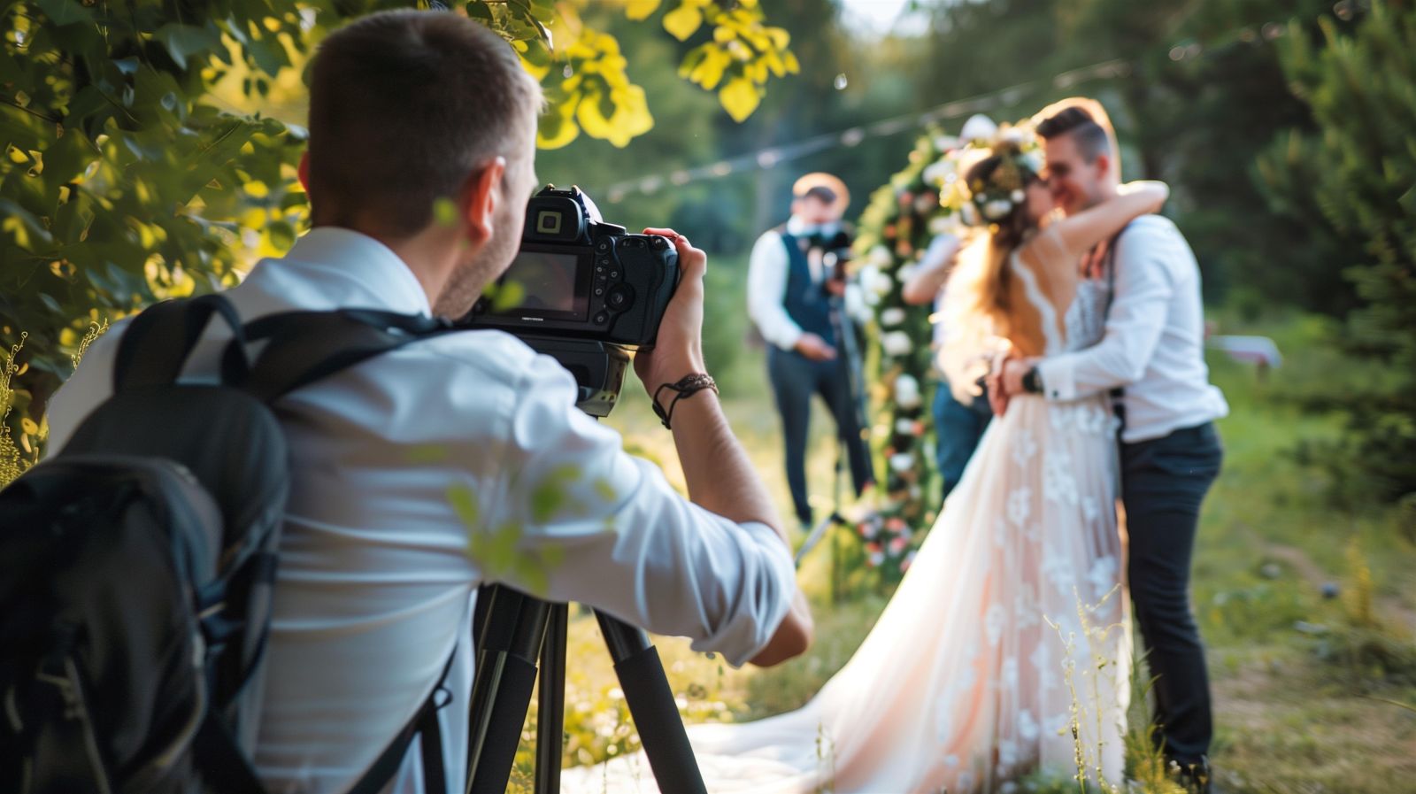 Svatební fotograf: Na co se zaměřit při výběru a kolik investovat do profesionálních služeb